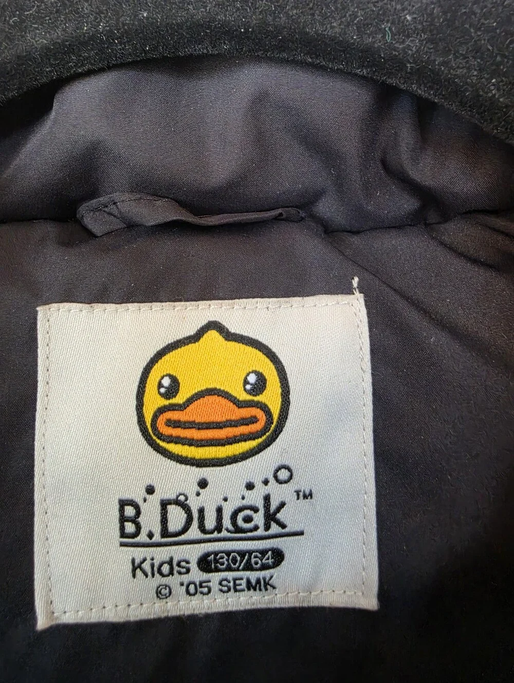 B Duck Size 7 Kids Black Jacket with Reflective Logo